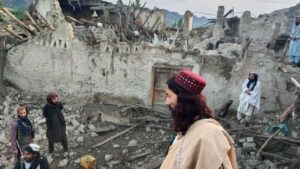 Elevan a 920 los muertos y 600 heridos por el terremoto de 5.9 grados en Afganistán
