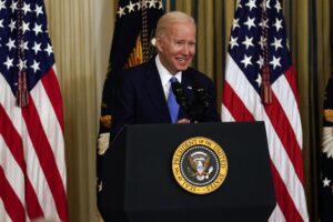 Joe Biden anunciará más iniciativas verdes para combatir la crisis energética