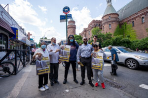 Manny Martínez, político dominicano lidera las encuestas en El Bronx