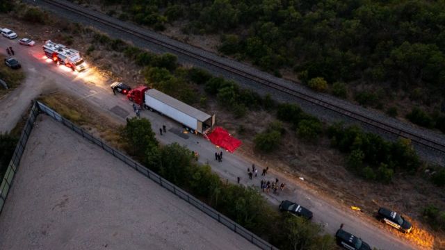 La ONU pide justicia para los migrantes muertos en un tráiler en Texas