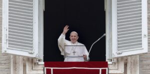 Papa Francisco aboga nueva vez por Ucrania, un 