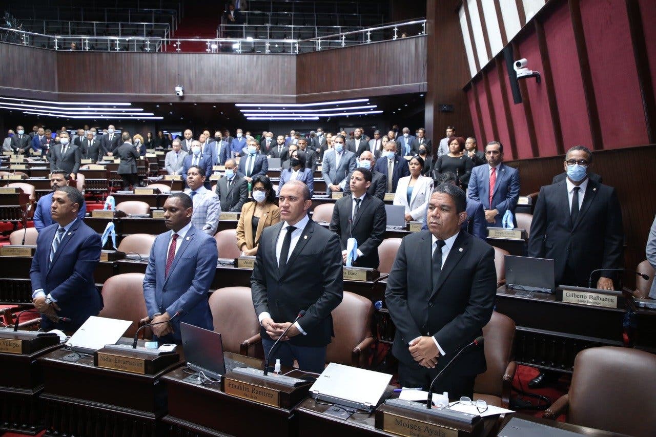 Senadores revisarán modificaciones realizadas a proyecto Ley de Extinción de Dominio