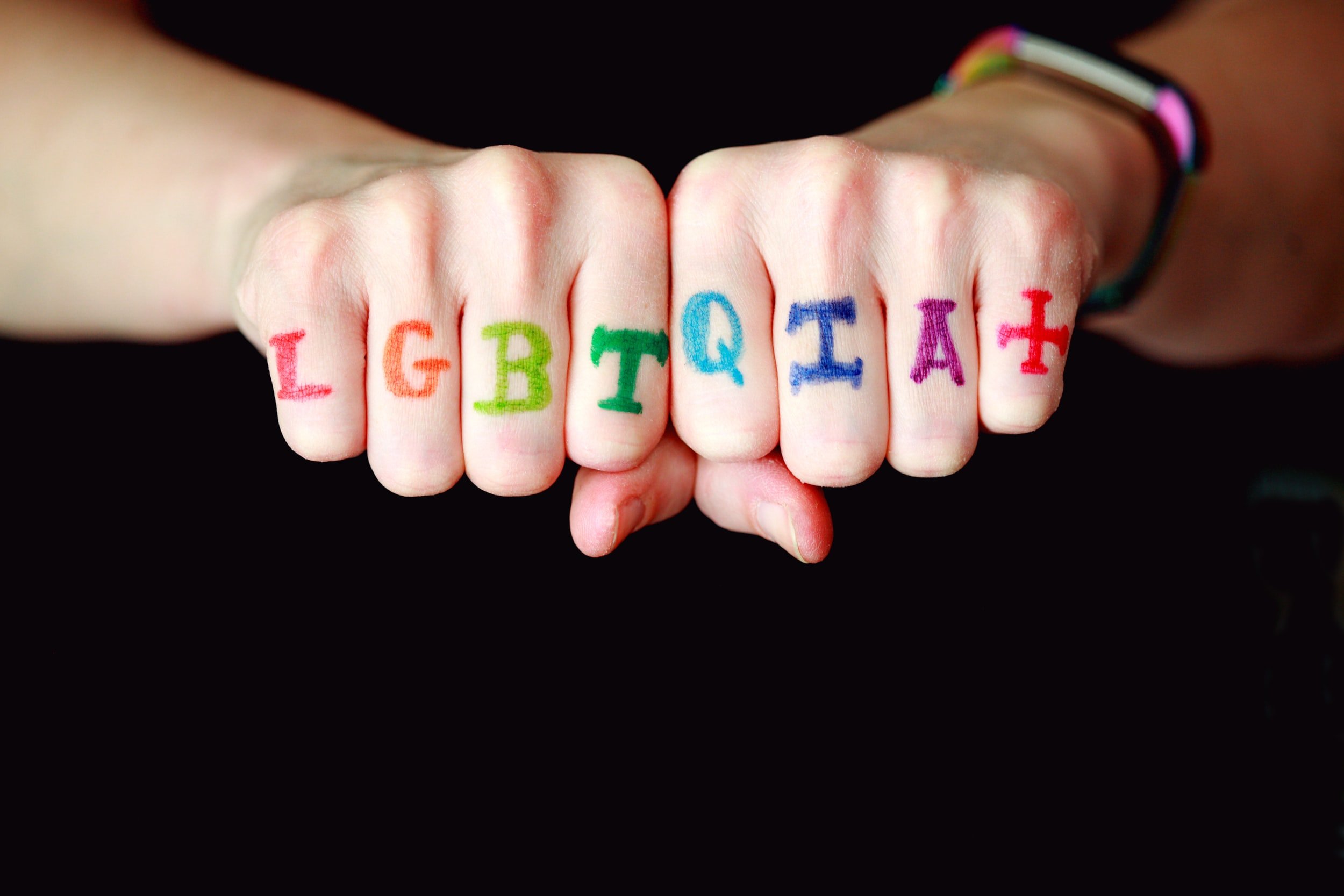 Día del Orgullo: siglas LGBTQIA+ y el vocabulario inclusivo