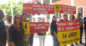 Empleados embajada de España en RD paralizan labores exigiendo aumento salarial