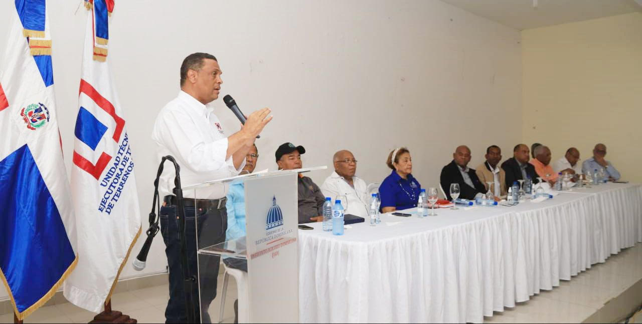 Director de Titulación anuncia solución a desalojados en el sector La Rusa, San Luis