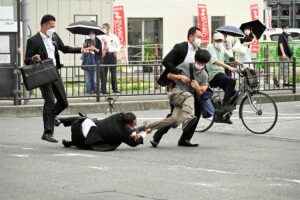 Policía nipona continúa investigando los motivos del asesino de Shinzo Abe