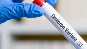 Ómicron parece evadir los anticuerpos generados por las otras variantes