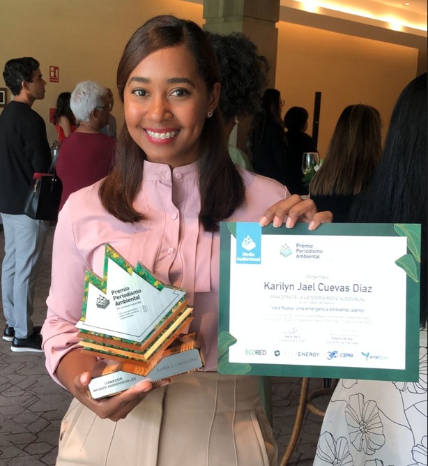 Periodista Karilyn Cuevas de CDN gana premio de Periodismo Ambiental