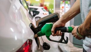 Gobierno seguirá subsidiando los combustibles mientras se pueda, asegura Ito Bisonó 